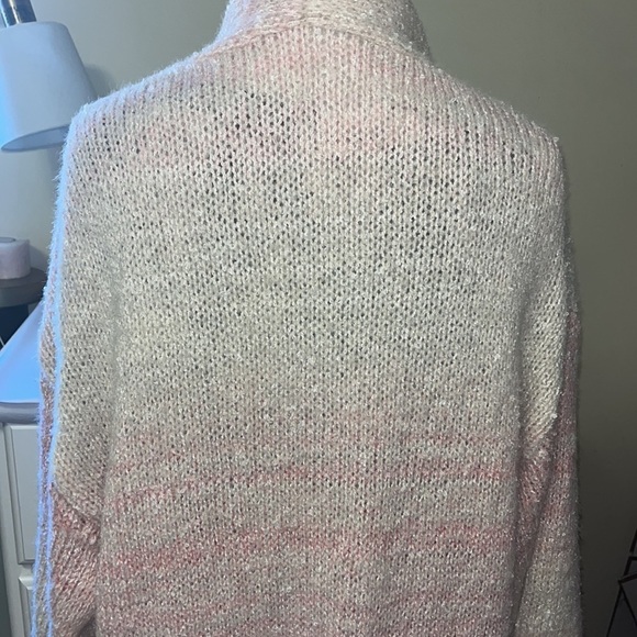 Light pink and off-white super cozy, soft and comfy sweater duster, new, one sz - Picture 7 of 10
